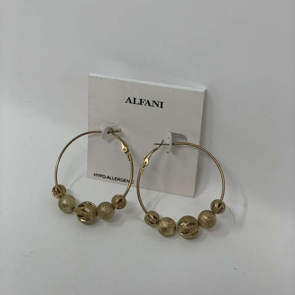 ALFANI women’s earrings golden color - Picture 3 of 5